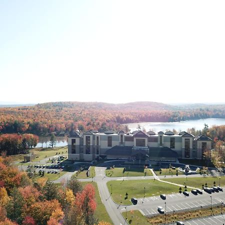 Yo1 Longevity & Health Resorts, Catskills Monticello Exterior photo